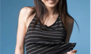 美女抠b,揭秘美女“抠b”背后的时尚潮流与审美变迁