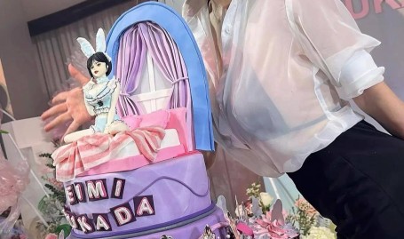 喷血!27岁“极品身材”深田咏美薄纱透视装生日会!_羊不点微密圈写真