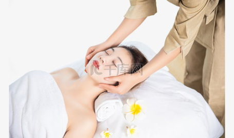 美女做按摩,美女按摩师带你领略身心放松之旅